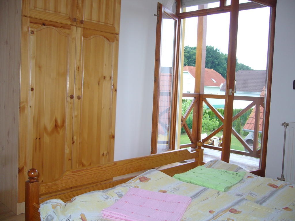 Anna Villa Lenti Camera foto